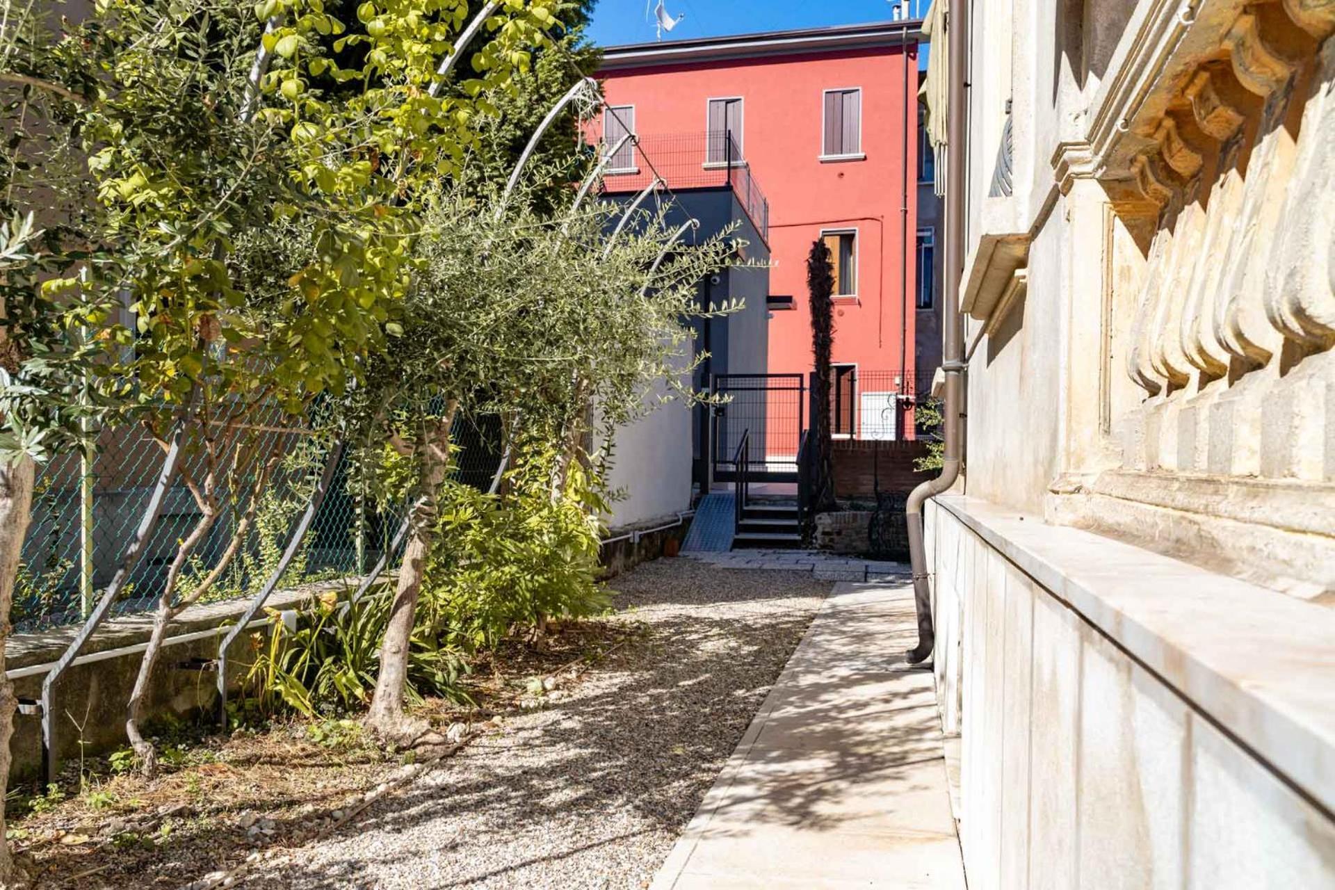 Residenza Grazioli 2 Ξενοδοχείο Βερόνα Εξωτερικό φωτογραφία
